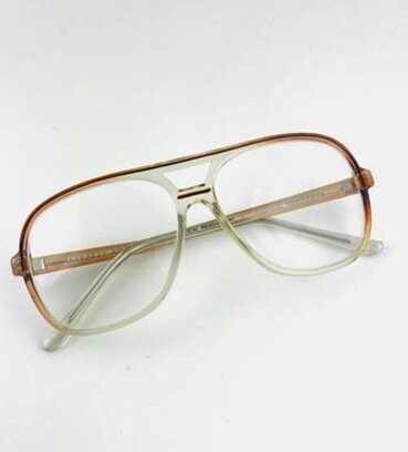 Anteojos de plástico