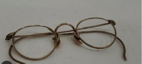 Anteojos de acero