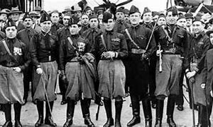 Mussolini crea los Fasci de combate