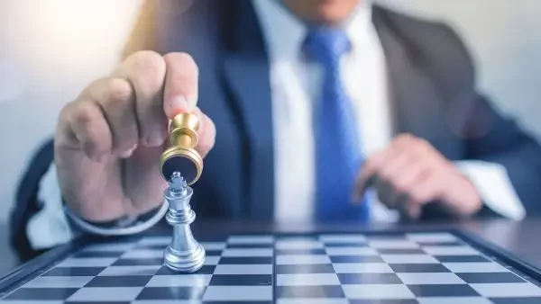 2007 Que papel Juega la prospectiva en la estrategia