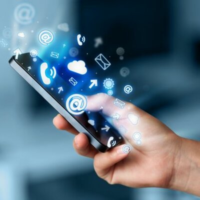 Timeline: ΕΞΕΛΙΞΗ ΤΩΝ ΚΙΝΗΤΩΝ ΤΗΛΕΦΩΝΩΝ