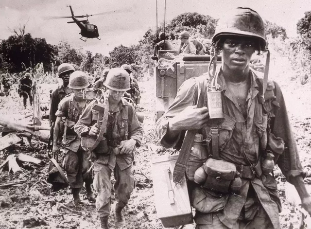 US combat troops arrive in Vietnam