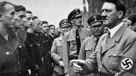 Hitler se afilió al Partido de los Trabajadores Alemanes