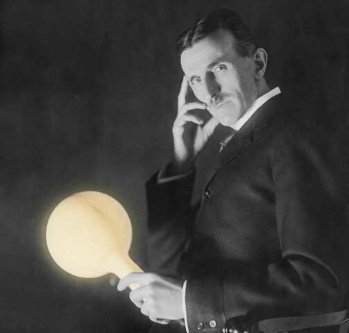 Un poco más de Nikola Tesla