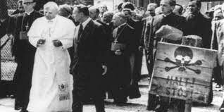 Visita Juan Pablo II (impulso a la economía solidaria)