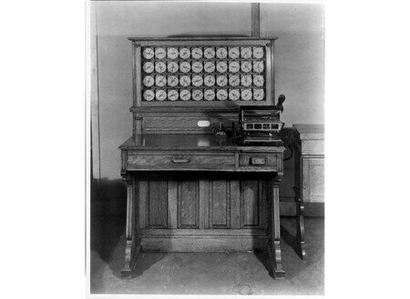 (1890, Herman Hollerith)