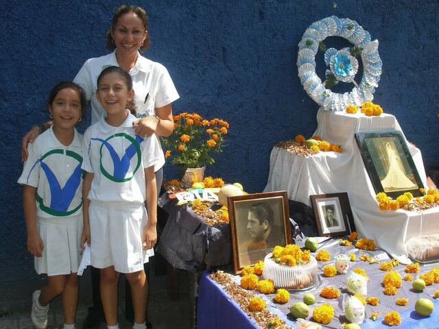 EL DÍA QUE ME COMÍ LA CALAVERITA DE AZÚCAR DEL ALTAR