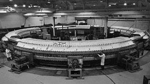 Primer Acelerador de Partículas