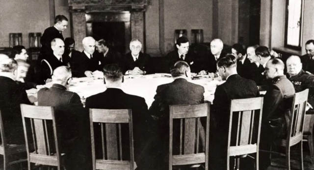 Conferencia de Yalta