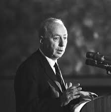 Publicación de Libros de Hans Morgenthau