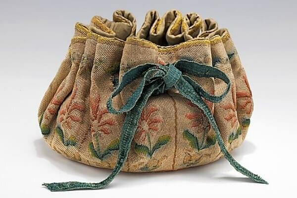 Historia del bolso en el Siglo XVIII