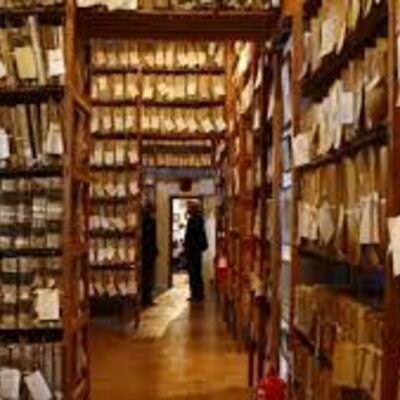 Timeline: Devenir de la conservación y restauración de documentos.