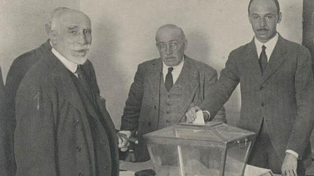 Se aprueba el proyecto de autonomía elaborado por Antonio Maura.