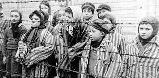 Inicio de la construccion del campo de Auschwitz