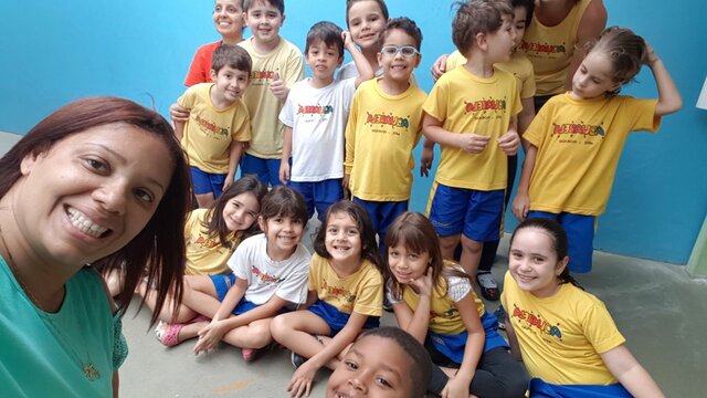 DIA EM QUE ENTREI NO COLEGIO AQUARELA !!!