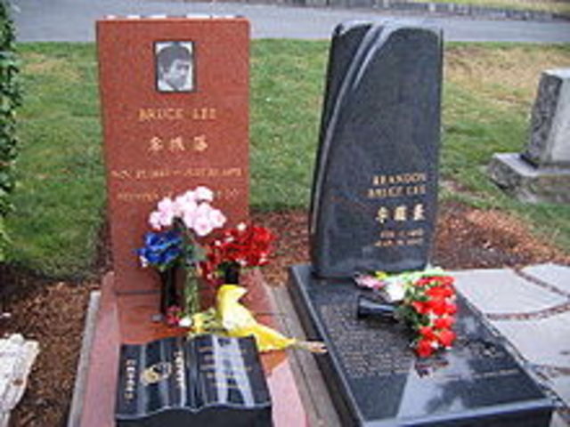 Bruce Lee dies
