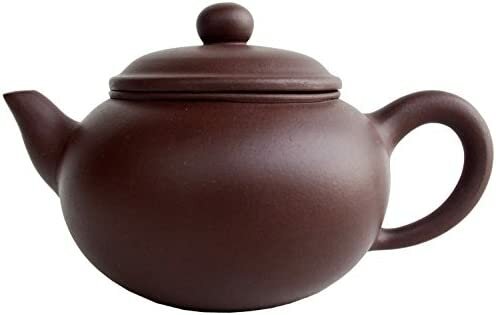 First Teapots invented