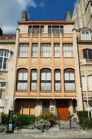 La casa de hierro, Víctor Horta
