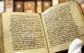 Escribe su obra "De magisterio", lleva un estilo de vida monástico