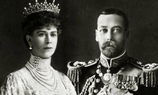 King George V changes name to Windsor