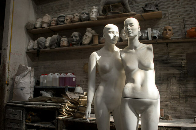 Maniquies en cera y escayola