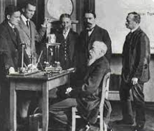 Explosión de pruebas comerciales (Gómez, 2016, p. 7).