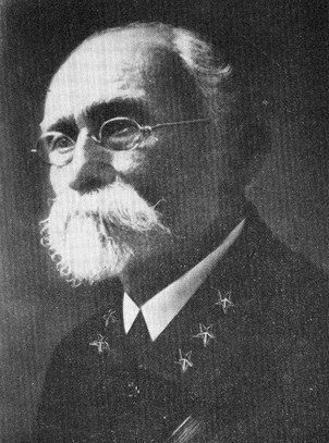 Máximo Gómez ordena la destrucción de vías férreas y haciendas.