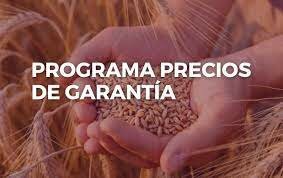 reforma agraria y la fijación de precios de garantía para los productos básicos, y para la población urbana el respeto a los derechos laborales, el mantenimiento de los salarios mínimos y la seguridad social.