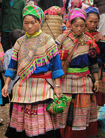 Laos Recognizes the Hmong People
