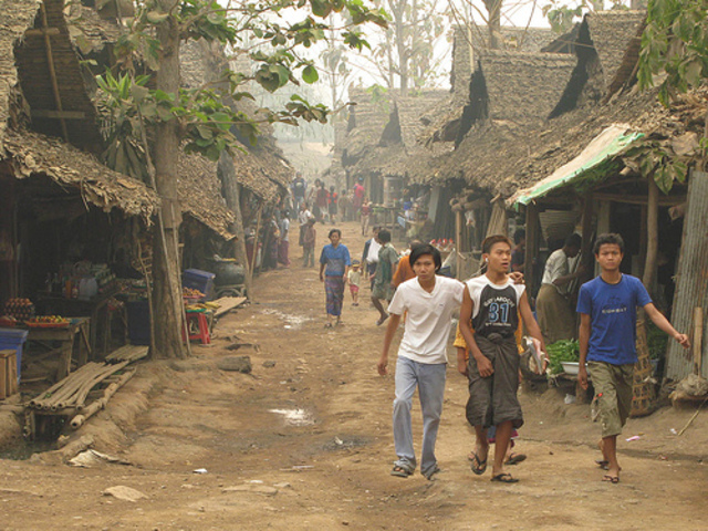 Refugee Camps Close & Return to Laos