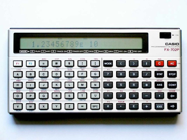 Mi papa consigue una casio-fx702p