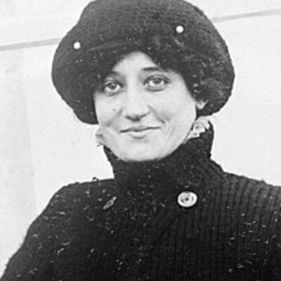 Timeline: Raymonde de Laroche