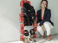 2000. urtean, bere lehen proiektuetako bat aurkeztu zuen