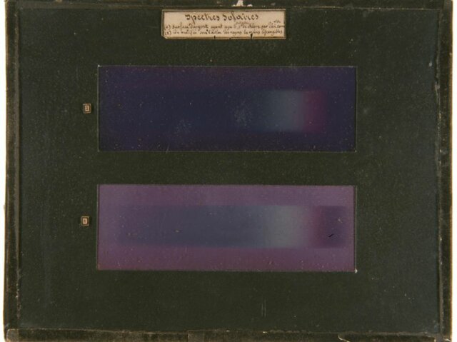 première photo en couleur