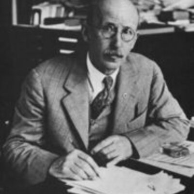 Timeline: Historia del curriculum.