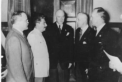 Patto Molotov- Ribbentrop