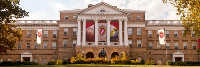 El Consejo de Administración de la Universidad de Wisconsin, acordó establecer un curso universitario por correspondencia