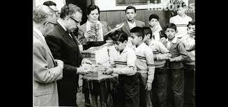 Comisión Nacional de Libros de Texto gratuitos