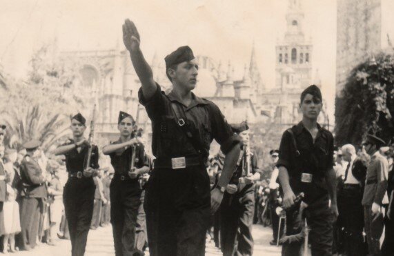 I don't trust in the fascists from Falange