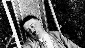 SUICIDIO DE HITLER