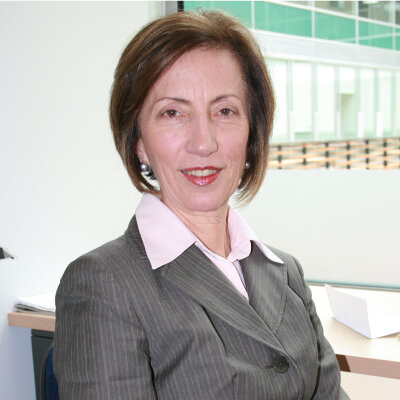 María Consuelo Cárdenas de Sanz de Santamaría