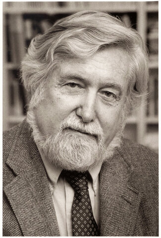 GEERTZ (1966)