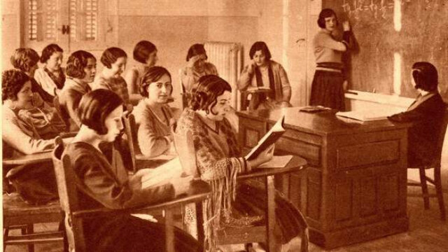 Primeres dones a l'universitat