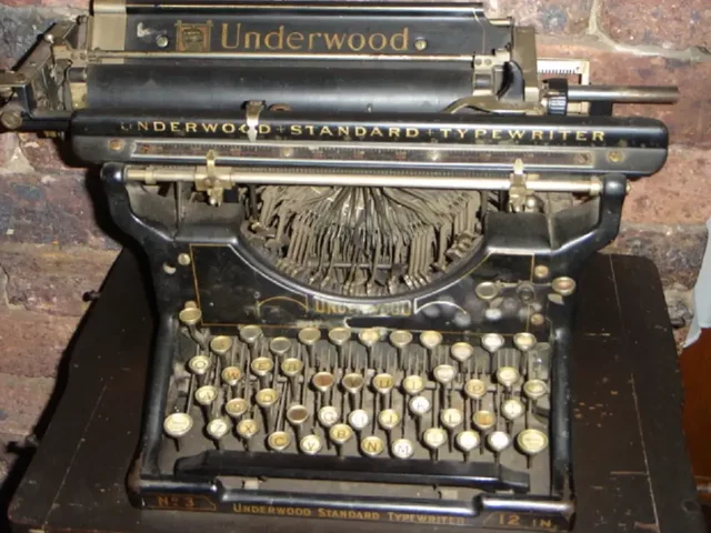 Inclusión  de letras mayúsculas y minúsculas