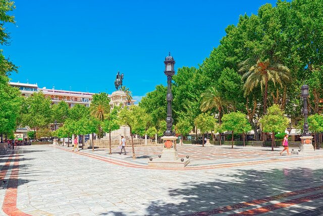 El Ayuntamiento de Sevilla y la Plaza Nueva