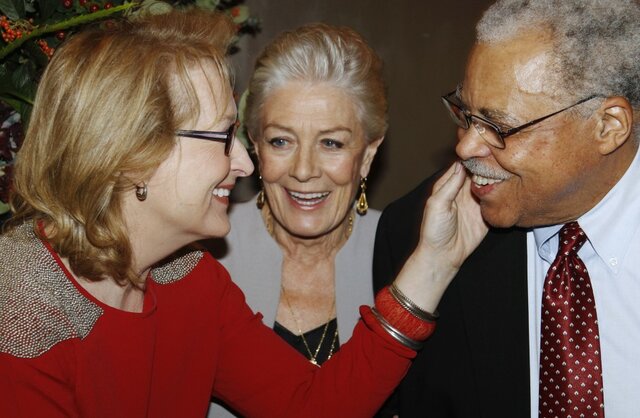 Meryl Streep & James Earl Jones Salute Redgrave