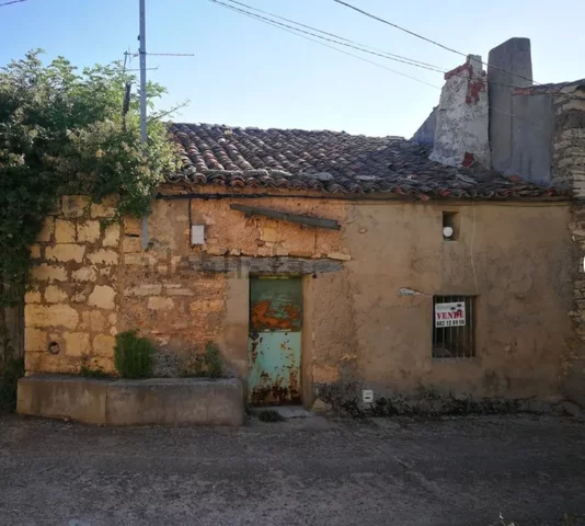Casas de pueblo para la educación