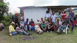 COMUNIDAD TRABAJA EN CONJUNTO