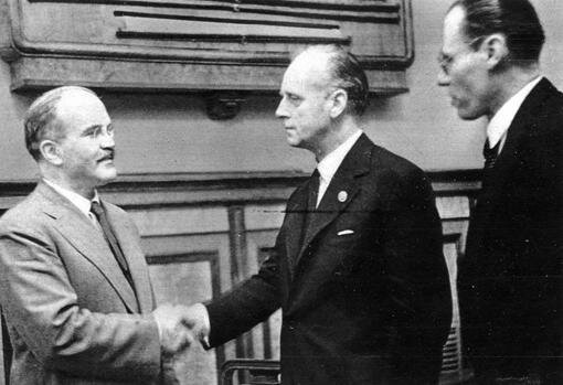 Pacte germano-soviètic de no agressió.