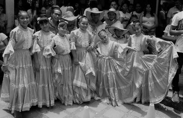 ARTURO ESCOBAR - SIGLO XXI